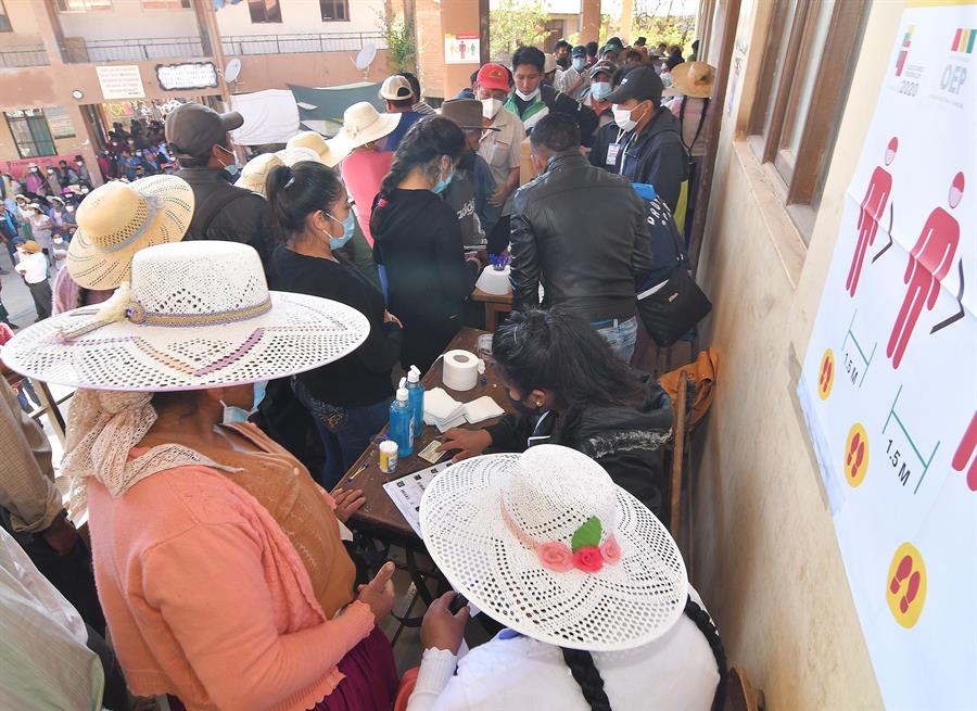 elecciones-de-bolivia-entre-tumultos-y-filas