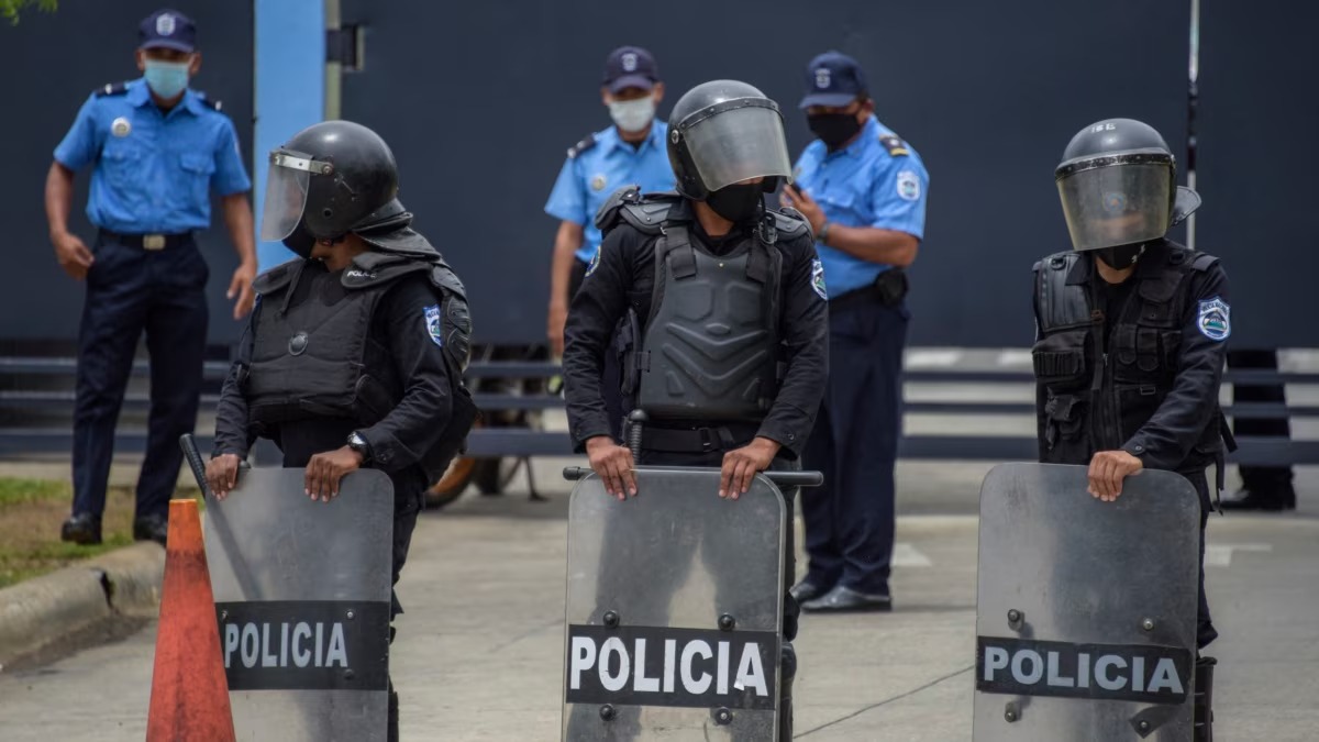 POLICIAS SANDINISTAS