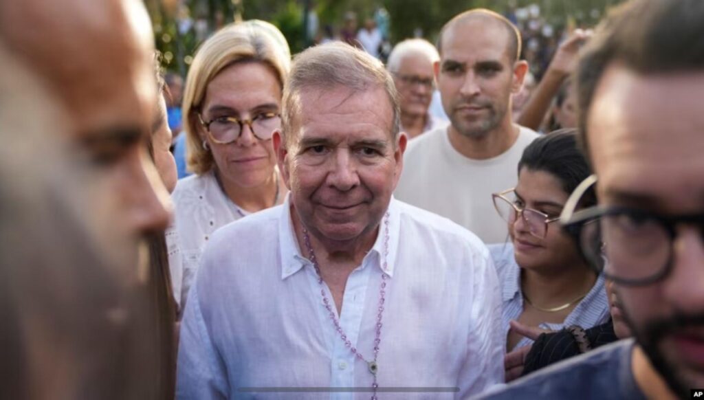 Edmundo González, candidato presidencial ganador, con el apoyo de María Corina Machado.