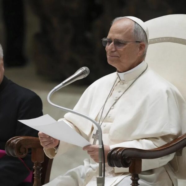 El Papa León XIV pidió la liberación de periodistas encarcelados y defendió la libertad de prensa y expresión